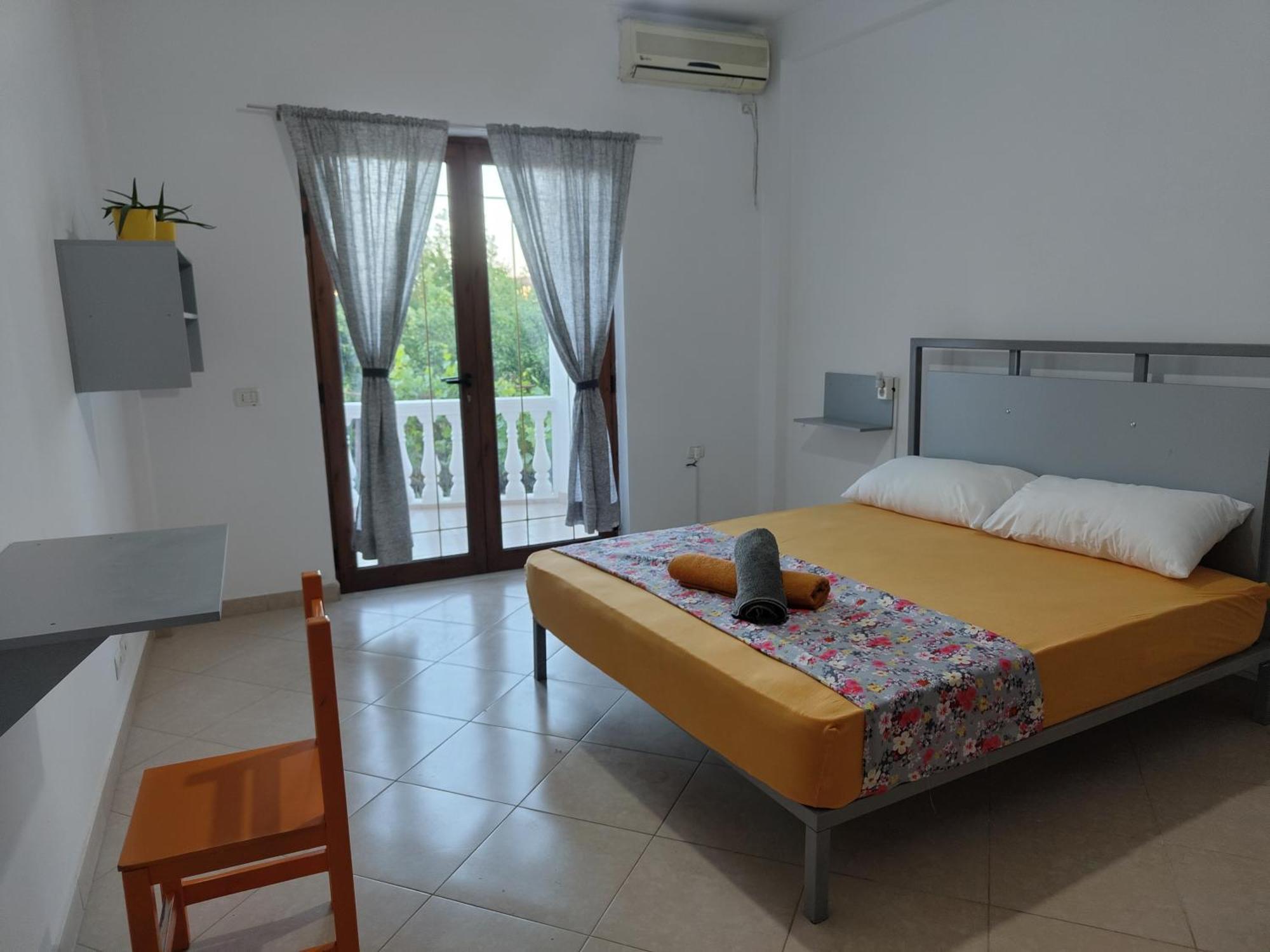 Hostal Tias Shkodër