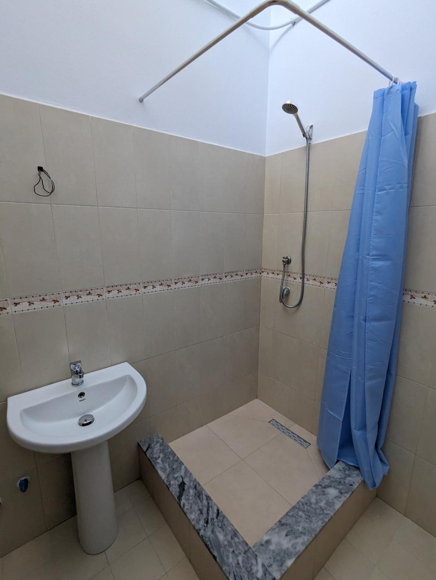Hostal Tias Shkodër