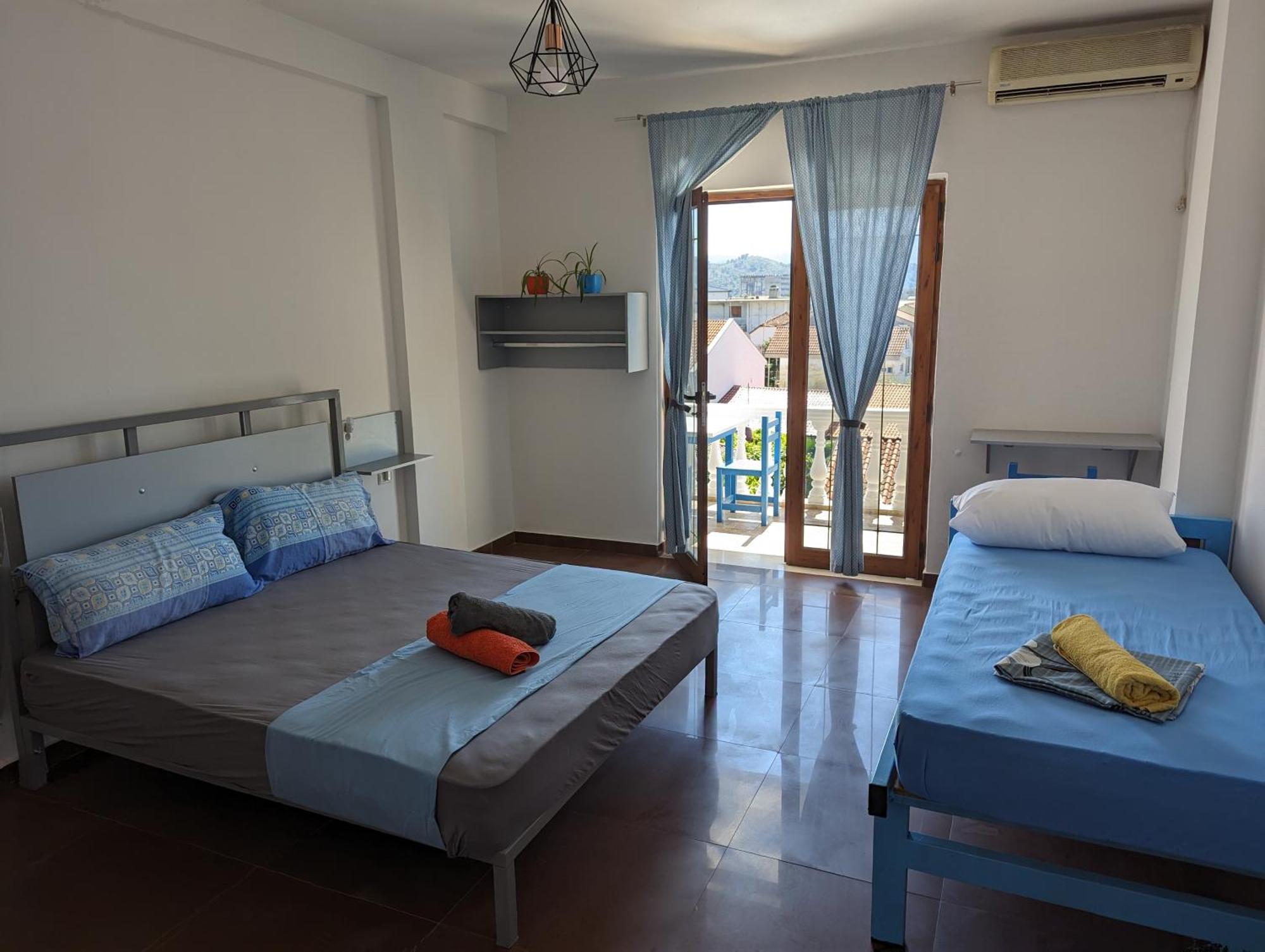 Hostal Tias