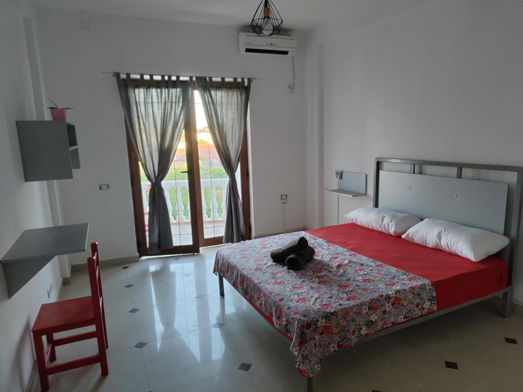 Tias Hostal